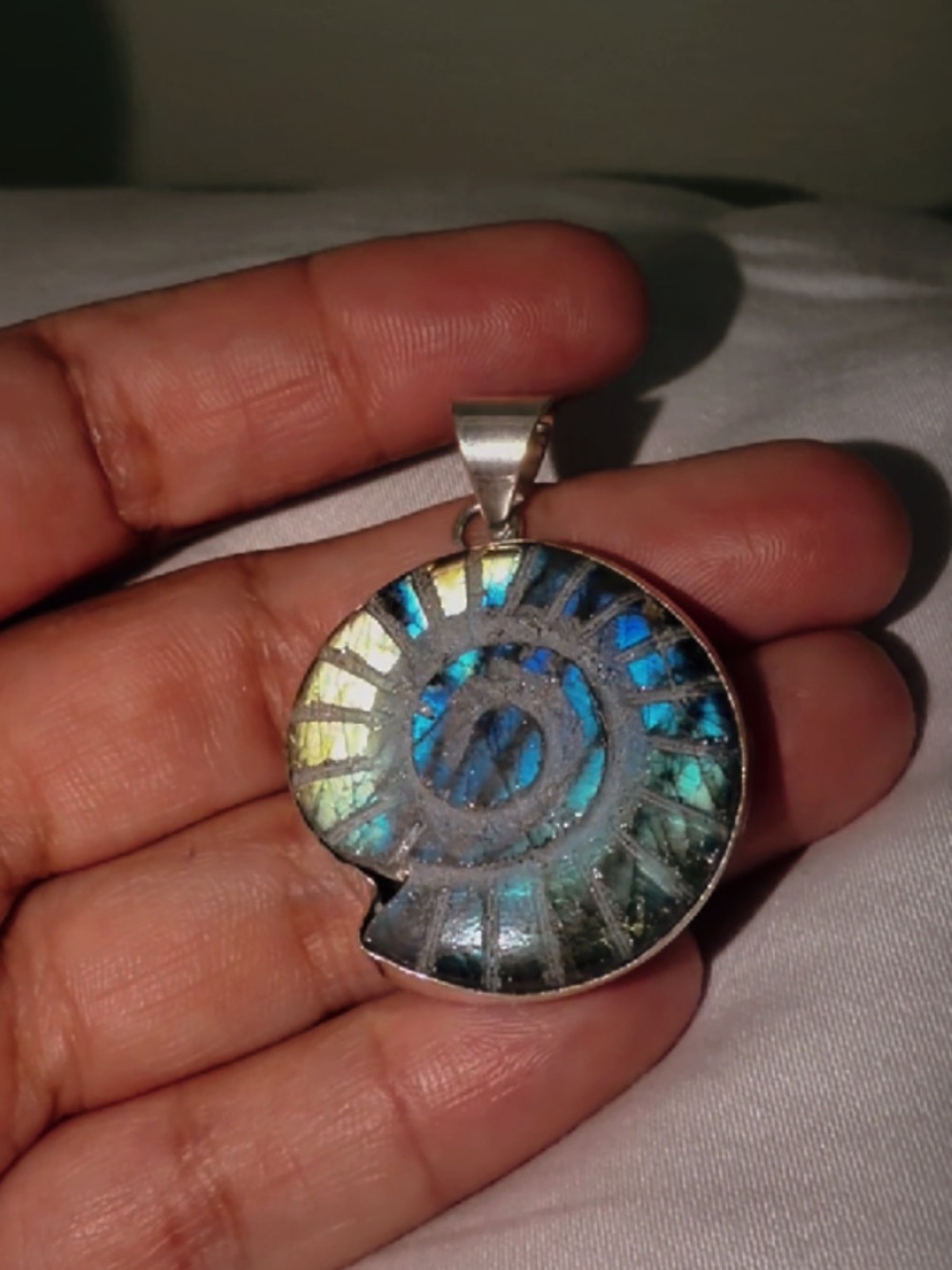 925 Sterling Silver Labradorite Ammonite Spiral Pendant - Iridescent Blue-Green